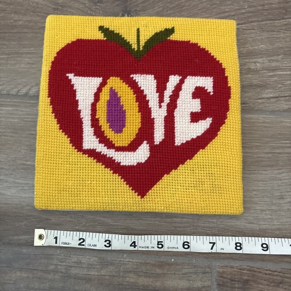 Vintage Love Heart Apple 1970s Needlepoint Canvas yellow Wall Hanging - Picture 3 of 4